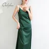 Été femmes longue fête Spaghetti sangle soie brillant noir vert Sexy dos nu Satin Slip robe 210415