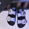 2021 Outdoor podwójny pierścień z wystającym palcem pantofel damski jedwabny rhinestone kwadratowa klamra sandały na płaskim obcasie damskie buty designerskie flip-flop galaretowe kapcie letnie klapki do wnętrz