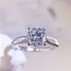 Diamond Test Past Ring 925 Silver Excellent Cut 1 Carat D Color Moissanite Anelli di fidanzamento Gioielli Regalo per ragazze adolescenti