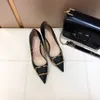 Topkwaliteit dameskleding schoenen hoge hakken damesmode naakt kleur lederen pumps dames sandalen bruiloft bodems met doos