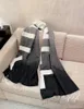 lettera dal design classico Accessori sciarpa in tessuto sciarpe moda C per selezione Boutique tippetno box5868867
