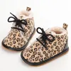 First Walkers 2022 Winter Baby Jungen Mädchen Halten Warme Schuhe Turnschuhe Kinder Krippe Infant Kleinkind Schuhe Feste Stiefel Prewalkers