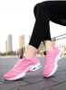 Sapatos femininos outono 2021 Nova Respirável Solução Solução Sapatos Coreano Casual Air Almofada Esportes Sapato Mulheres PM110