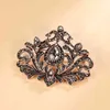 Wbmqda Antike Gold Frauen Hohl Kristall Blume Brosche Pin Vintage Broschen Arabia Paisley Muster Revers Corsage Schmuck