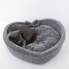 Coração Forma Soft Cat Acolhy Cat Pet Bed para Grande Pequeno Cachorro Cão Bonito Café Quente Ninho Ninho Cesta Katten Casa Acessórios 211111