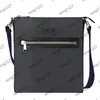 حقيبة يد uxurys Designers Bags حقيبة مثالية للرجال العصريين تحمل العناصر اليومية حزمة Postman مواد PVC وعناصر وأنماط مختلفة للاختيار من بينها