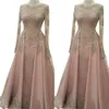 2021 Luxury Blush Pink Aftonklänningar för kvinnor Använd smycken Neck Långärmade Guld Lace Appliques Crystal Beaded Pearls Prom Dress Party Gowns