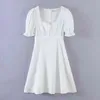 Vit spets ihålig ut sommarklänning Kvinnor puffhylsa Solid Embriodery Short Dress Vintage Floral Cotton Dress Vestidos 210415