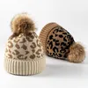 Зимние вязаные шапочки женщина леопардовые шерстяные шляпа с POM повседневные чекуляторы теплые колпачки RRE1180