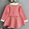 Vente chaude Enfants Vêtements Ensembles Filles Chandail Tricoté Cardigan + Treillis Jupe Plissée Enfants Princesse Tenues