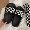 Tofflor för kvinnor mode sommar Casual Home Slipper skor Eva Non-Slip Shoes Beach Slides Dusch Tofflor Y1120