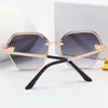 Brand designer Sunglasses women men designers Good Quality Fashion metal Oversized sun glasses vintage female male UV400