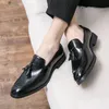Black Red Tassel Pendant Pointed Flats Oxford Shoes Men Casual Loafers Formal Dress Footwear Zapatos Hombre Vestir