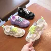 2021 Tjej Andas Mesh Shoes Baby Kids Sneakers Trainers För Toddler Boys Sport Skor Barn Tillfälligt Skor 1 2 3 4 5 6 år G1025
