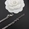 2021 lyxdesigner halsband för män älskar charmkedja flickor silver hjärtformad hänge design kvinnor par feng shui vänskap 252c