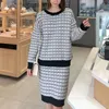 Zwart Wit Roze Groene Plaid Crew Neck Sweater Gebreide Midi Rok Gestreepte Set Vrouwen 2 Twee Stukken Elegant T0280 210514