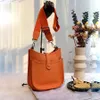 Kadın omuz çantaları gerçek deri üst qaulity el çantaları içi boş messenger omuz trendy kova çanta tasarımcıları çanta çaprazlama