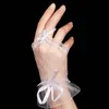 Moda kadın parmaksız gelin eldivenleri kısa paragraf rhinestone beyaz dantel eldivenler gelin kadın düğün aksesuarları