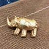 Pins Brooches Muylinda Matte Gold Rhinoceros Metal Brooch Animal Pin Man Women Costume Jewelry Broche Scarf Sweater Clip Seau22