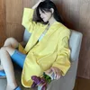 夏のスタイルの韓国の黄色いカジュアルスーツのジャケット女性デザインセンスニッチルース気質純色16F0956 210510