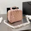 Designers handväskor utgör axel tvätt kosmetiska skönhetspåsar lady box trunk crossbody väska för kvinnliga modekedjor handväska äkta läder messenger med låda