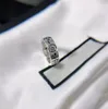 Högkvalitativ designer designad titanstål ring mode smycken män och kvinnors skallar retro ringbredd 3mm-9mm248j