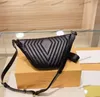 Luxurys Hüfttasche Brusttasche Schwarz Weiß Unisex Handtasche Geldbörse Wellenmuster Multi Pochette Echtes Leder Briefdruck Verstellbar 182o