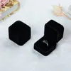 1 Stück Samt-Schmuck-Geschenkboxen für Ringe, Hochzeit, Verlobung, Paar, Verpackung, quadratische Vitrine