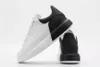 2022 Top Quality Men Women Sneakers Leather Casual Shoes With Box Dust Bag Comfort Pretty Mens Trainers Daily Lifestyle Skateboarding Black Suede