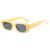 デザイナーサングラスの花プリントスクエアフレームサングラスアンチ紫外線メガネ夏の日焼け止め色合いファッション眼鏡アクセサリーBF7944