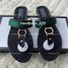 26 Style Damsandaler Platta Öppen tå Sommar Casual Skor Plus Size 35-42 Tofflor Sexiga Damer Flickor Sandal