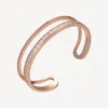 Full Diamond 18K Rose Gold Plated Fashion Women Mens Iced Out Manschett Armband Kärlek Bangles Charm Bangle Modeaccessoarer med smycken påsar grossist