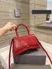 2021Luxurys designers high Quality Ladies hourglass bag shoulder handbag Women fashion mother handbags Mobile phone bags cossbody totes Elegant temperament