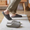 Erkekler Sandalet Beyaz Gri Slaytlar Terlik Erkek Yumuşak Rahat Ev Otel Terlik Ayakkabı Boyutu 41-44 11