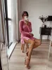 2021 женская мода шикарный розовый боковой сплит тонкий вязаное мини-платье женское элегантное водолазка с длинным рукавом платья Vestidos X0521