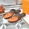 Women Leather Flat Slipper Summer Stud Thong Slide Sandal Designer Lady Canvas Straps Rubber Sole Flip Flop