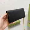 Bolsos de noche de diseñador de lujo para mujer, bolso de hombro con cierre de bambú clásico, billetera cruzada de cuero de vaca a la moda de Italia, cuero genuino 240c