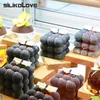 Silikolove 3Dチェリー型のシリコーンベーキングムースケーキスクエアバブルDIYオーブンセーフスティックノンスティックブラウニーデザート型ケーキトレイ210721