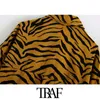 TRAF Women Fashion Oversized Animal Print Shirt Jas Jas Vintage Lange Mouwen Zakken Vrouwelijke Bovenkleding Chic Tops 210415