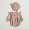 Vêtements pour enfants coréens Printemps Bébé Bodys Bois Oreille Dentelle Triangle Escalade Infantile Leotard 210702