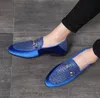 Lüks Çizgili Tuval Loafer'lar Erkekler Rahat Ayakkabılar Moda Elbise Ayakkabı Artı Boyutu Parti ve Düğün Sigara Terlik Üzerinde Kayma