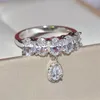 Choucong Fedi nuziali di marca Gioielli di lusso Argento sterling 925 Mezza eternità Taglio ovale Topazio bianco Pietre preziose di diamanti CZ con pera 282H