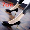 Dames hoge hakken pompen Talon femme mode zoete groene hoogwaardige slip op hak schoenen dame casual zomer cool kantoor hakken 1128