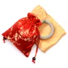 150pcs fiore stile cinese coulisse in seta broccato broccato borse di gioielli piccoli sacchetti regalo all'ingrosso braccialetto con bussola con zacchetta con confezionamento