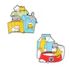 European Cute Cat Box Emamel Brosches Milk Bottle Bowl Bowl Animal Series Lapel Pins For Shirt ryggsäck Kläder Pet Badge Unisex Women 204y