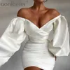 세련된 랜턴 슬리브 Strapless 우아한 여성 Bodycon 미니 가을 드레스 고품질 새틴 섹시한 드레스 라이닝 210604