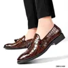 Designer di lusso a punta nappa in rilievo coccodrillo appartamenti scarpe oxford uomo mocassini casual abito formale calzature Zapatos Hombre