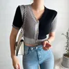 Kvinnor Tröja Sommar Koreanskt Chic Kvinna Retro V-Neck Kontrast Stitching Slimming Tre-Button Stickade Cardigans 210514