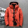 冬の雪のジャケット