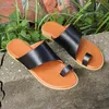 Tofflor 2021 Sommar kvinnor PU Läder Skor Comfy Platform Flat Sole Casual Soft Sandal Beach Pinch Flip Flops Light Indoor